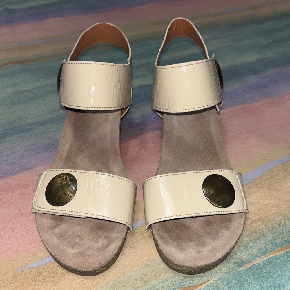 Taos Carousel 2-Strap Wedge Sandals women’s size EU 41 / US 10 - 10.5